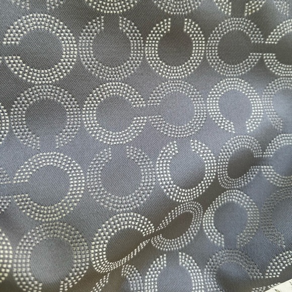 Authentic Coach Ashley Dot op Art Grey signature swing pack Crossbody bag. - Picture 6 of 9